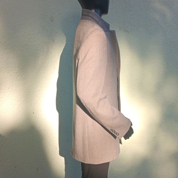 BILTMORE MEN'S GENOVA MEN'S (2) BUTTON LUXURY BLAZER - Picture 11 of 17